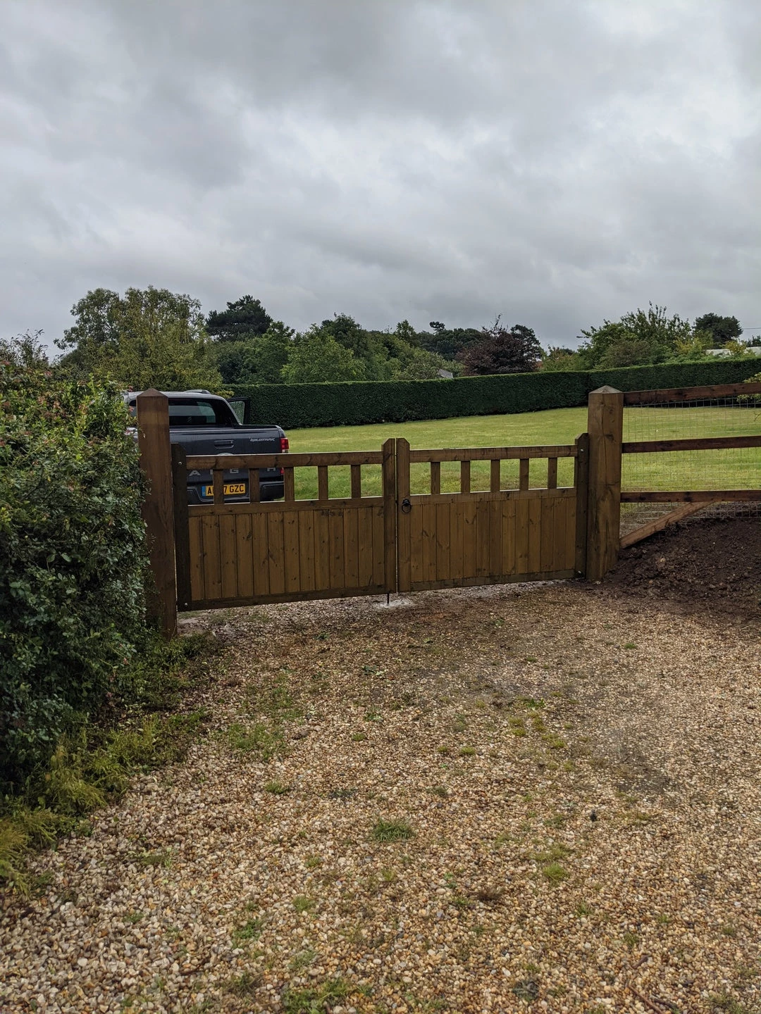 Ruby UK Cottage Mortise And Tenon T&G Entrance Gate (Pair) 6 Ruby UK Cottage Mortise And Tenon T&G Entrance Gate (Pair)