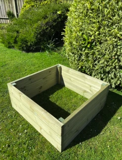 Ruby UK Decking Raised Bed